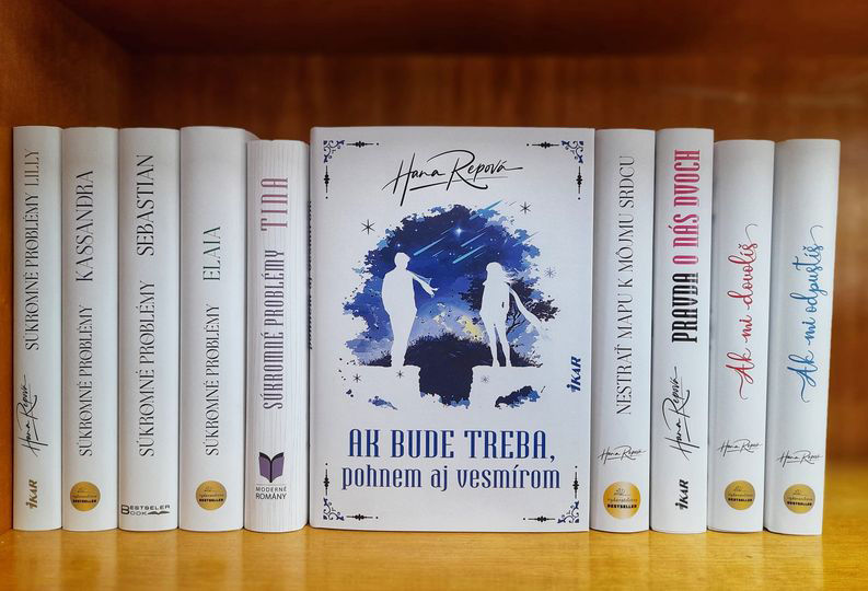 Na typicky bielych obálkach svojich kníh si...