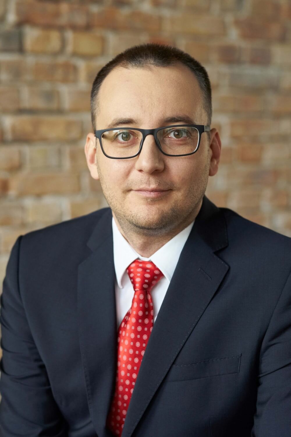 Analytik VÚB banky Michal Lehuta.