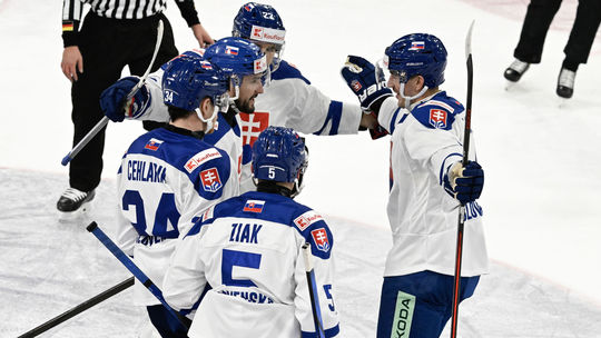 Skvelý debutant v bránke, biedny útok. Slováci na Nemeckom pohári vydreli víťazstvo nad Rakúšanmi