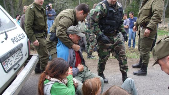 Protest proti ťažbe v Tichej a Kôprovej doline...