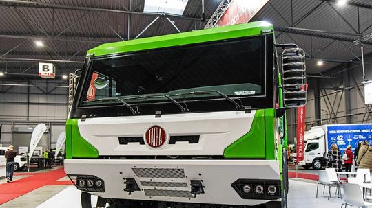 Tatra Force e-Drive Hybrid 8x8 - 2024