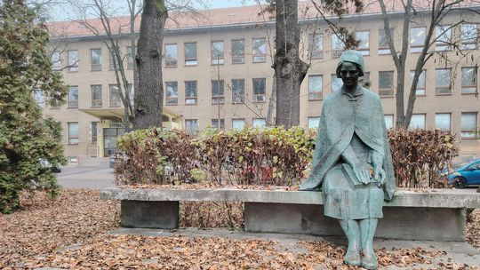 Gymnázium Boženy Slančíkovej – Timravy v...