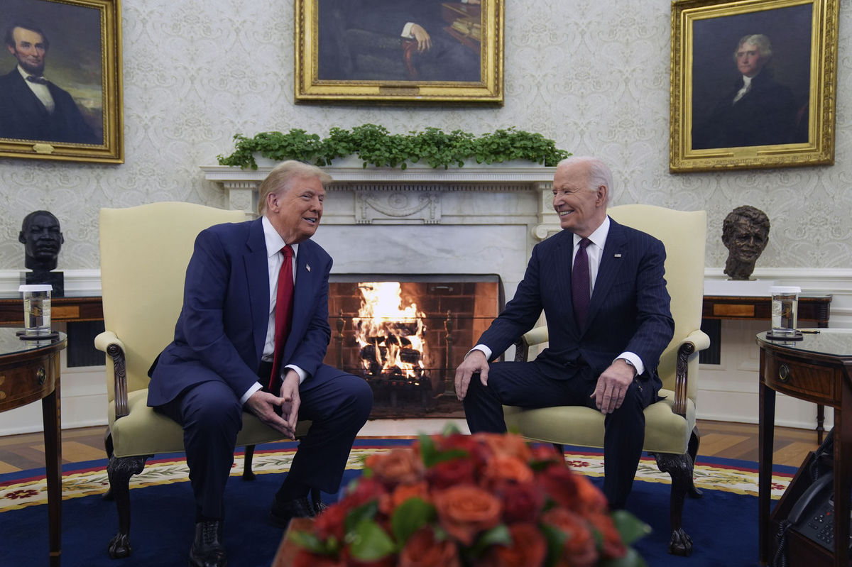 Končiaci demokratický prezident Joe Biden...