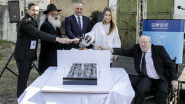 Zľava predseda Židovskej náboženskej obce Tomáš...