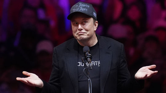 Sociálnu sieť X a četbot Grok postihli rozsiahle celosvetové výpadky