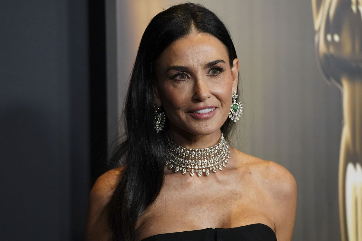 Herečka Demi Moore a jej líčenie a úprava...