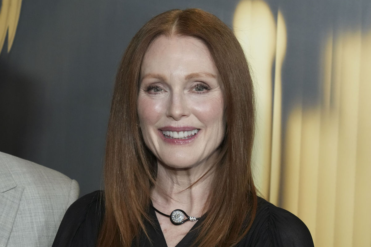Herečka Julianne Moore a jej líčenie a úprava...