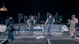 Pokojný život v malom mestečku obráti hore...