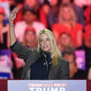 Pam Bondiová, USA, Trump