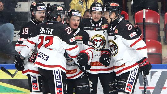 Stačila tretina a hokejisti Košíc vybavili derby. Banská Bystrica poskočila už na druhé miesto