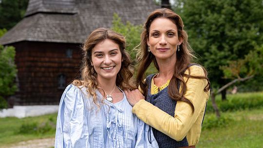 Viktória Jurištová a Zuzana Kanócz v rozprávke...