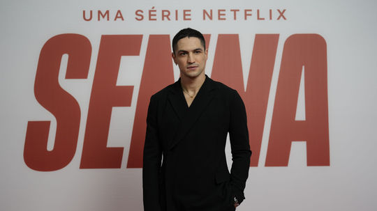 Brazílsky herec Gabriel Leone stvárnil hlavnú...