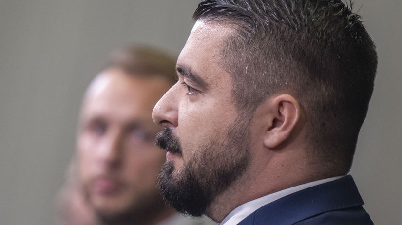 Na snímke vľavo minister vnútra SR Matúš...
