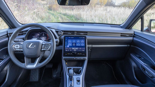 Lexus LBX Hybrid FWD - test 2024