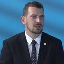 Matej Dobiš, Ide o peniaze