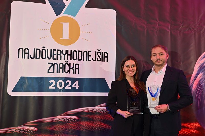 Regionálna manažérka Lucia Jahodová a manažér...