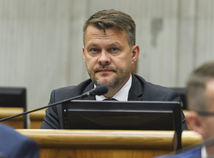 migaľ