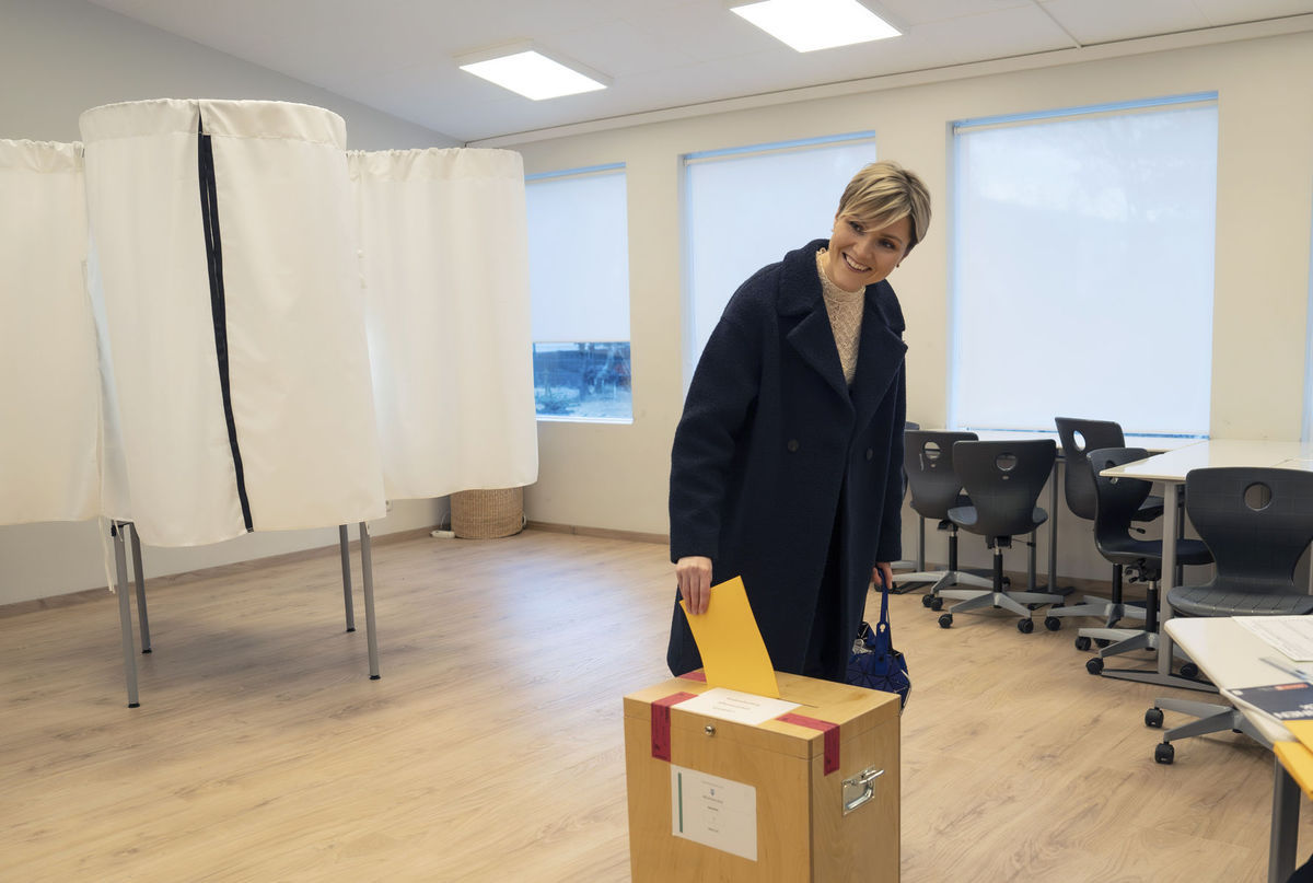 Kristrún Mjöll Frostadóttir, Island, Samfylkingin