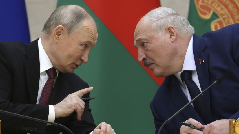 Vladimir Putin a Alexander Lukšenko diskutujú...