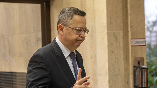 Kamenický sa prerátal. Z transakčnej dane nevyberie ani dve tretiny odhadovanej sumy