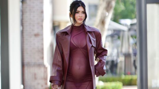 Tehotná Megan Fox na zábere z 25. novembra 2024.