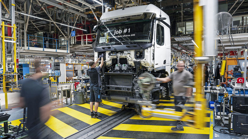 Sériová výroba eActrosu začala len v novembri.