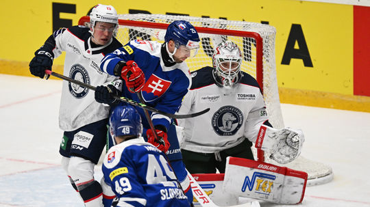 Trápenie so šťastným koncom. Slovenskí hokejisti vstúpili do domáceho turnaja tesným triumfom nad Nórskom