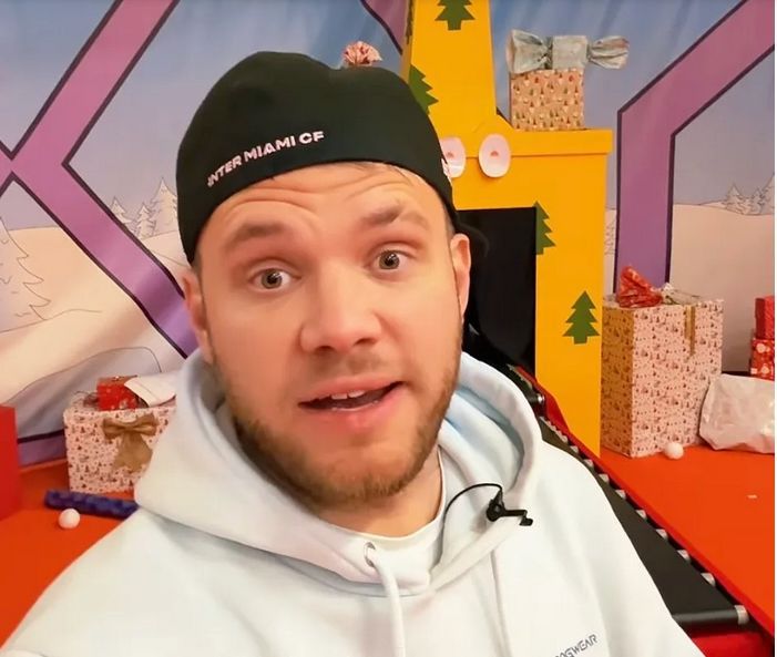 Nemecký influencer Alexander Schönen, ktorý...