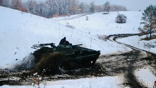 Kyjev čelí nedostatku vojenskej pomoci, Európa nezvláda nahradiť zníženie americkej podpory