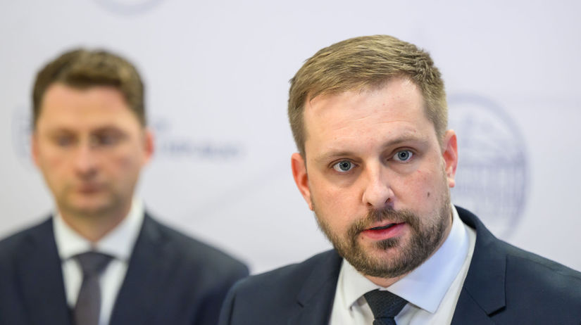 Na snímke sprava minister zdravotníctva SR...