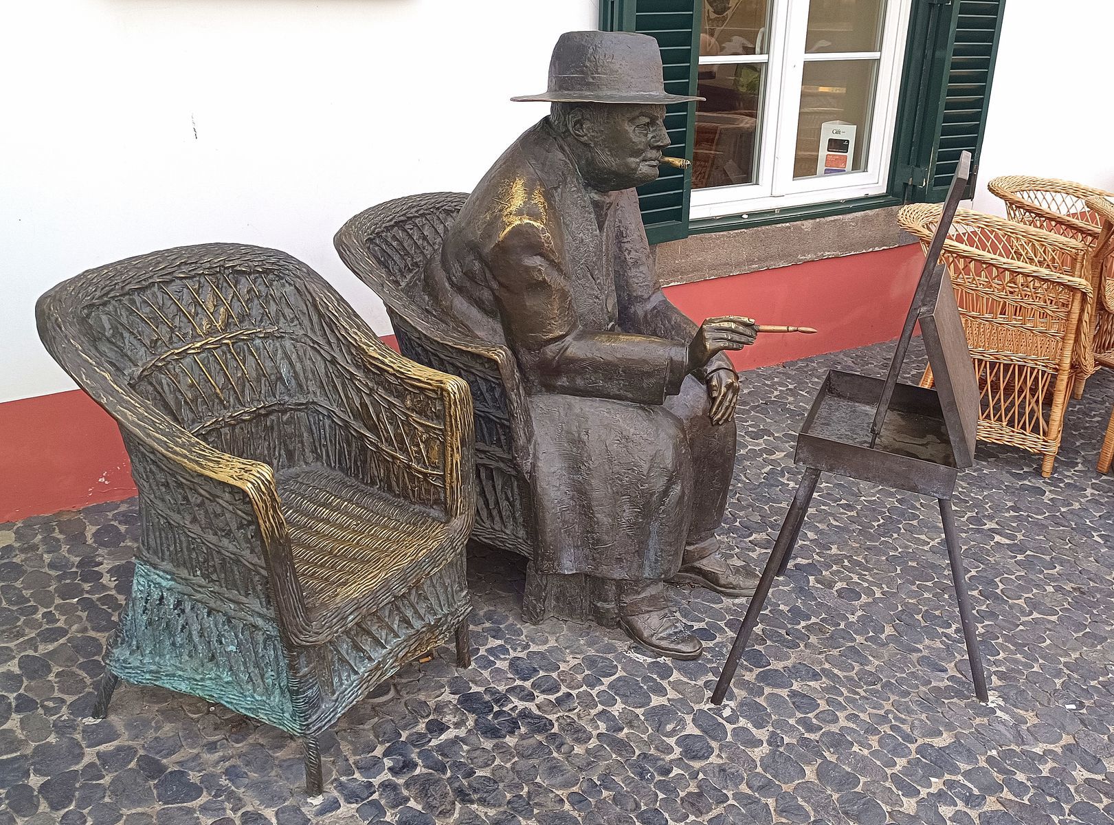Churchill ako maliar v Cȃmara de Lobos na Madeire.