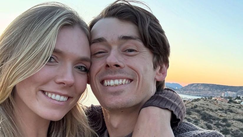 Alex de Minaur, Katie Boulterová