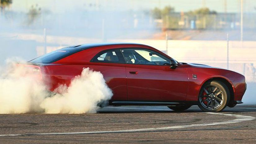 Dodge Charger je postavený na platforme STLA...