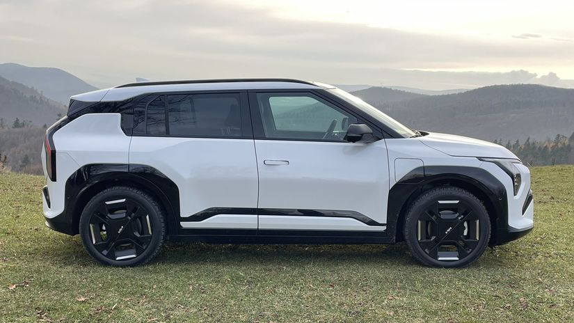 Kia EV3 má síce na dĺžku len 4,3 metra, ale...