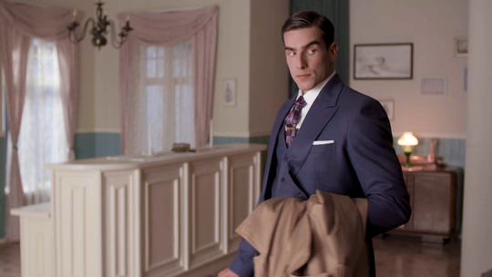 Adam Bardy v seriáli Dunaj, k vašim službám. 