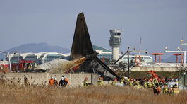 South Korea / Plane /