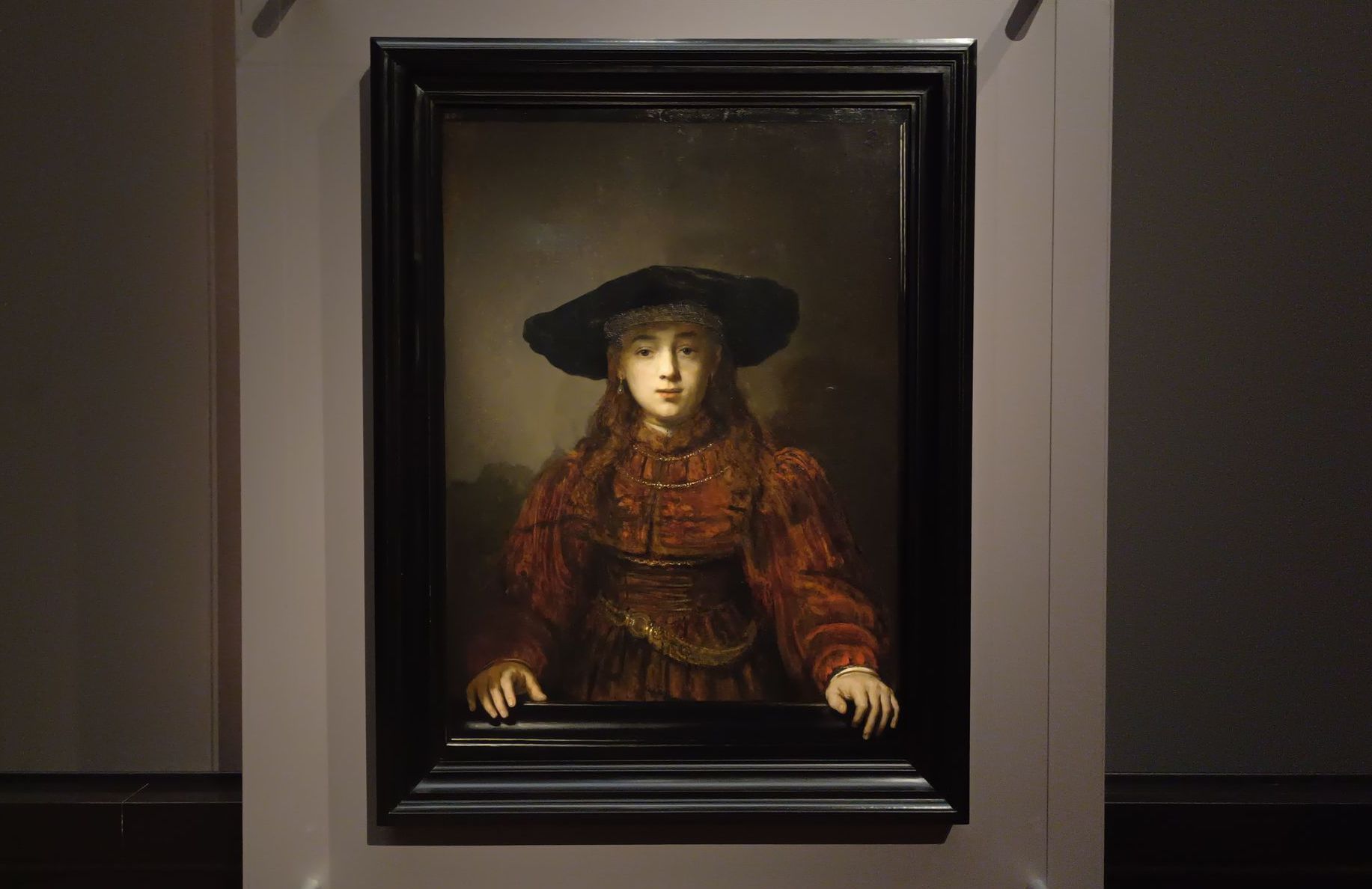 Rembrandt: Dievča v ráme obrazu
