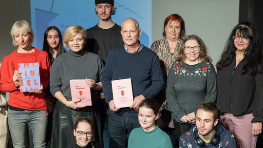 Spisovateľ Juraj Šebesta s riaditeľkou...