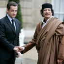 Muammar Kaddáfí / Nicolas Sarkozy /