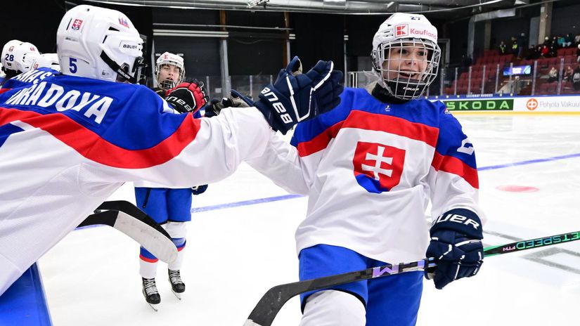 Slovensné Hokejistky Prehrali so Švajčiarkami, Lačná Strelila Tri Góly