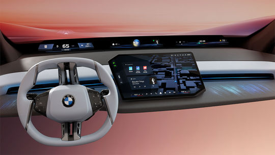 BMW Panoramic iDrive (2025)