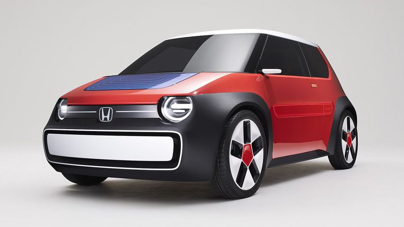 Nová Honda e by sa mohla podobať na koncept...