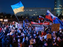 Protest, Slovensko je Európa, transparent, demonštrácia