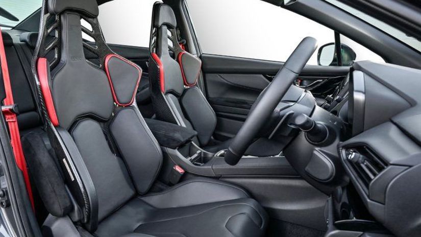 Hlavnou zmenou v kabíne sú 8-smerové anatomické...