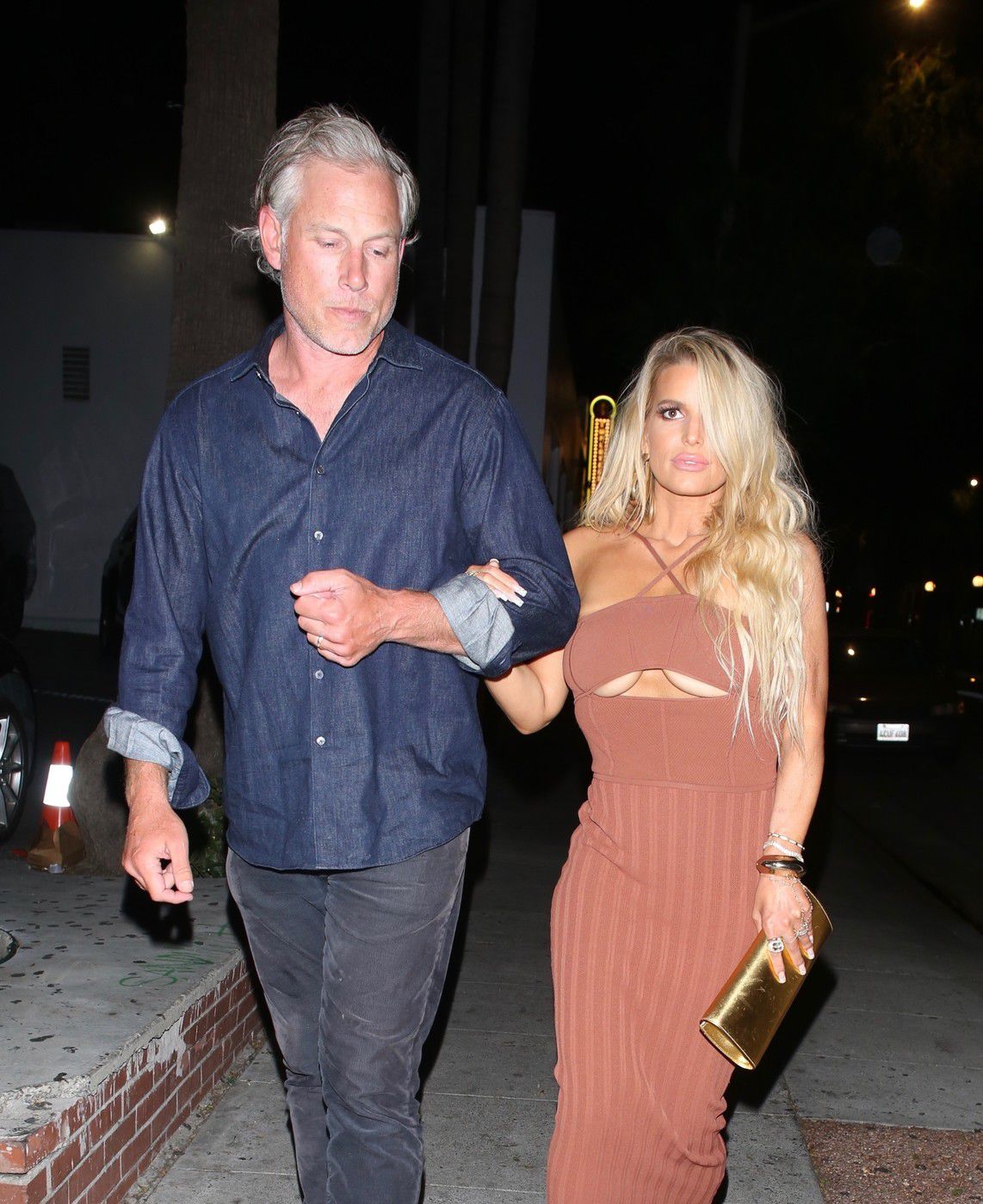 Speváčka a herečka Jessica Simpson a jej manžel...