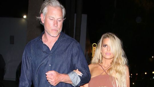 Speváčka a herečka Jessica Simpson a jej manžel...