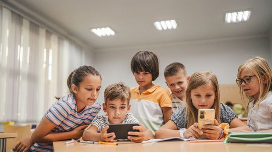 Tri notebooky pre učiteľa, žiadny pre žiakov. Modernizácia škôl má výrazné slepé miesta