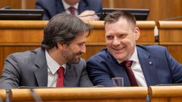 hlasovanie o vyslovenĂ­ nedĂ´very, parlament,