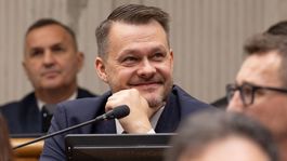 hlasovanie o vyslovenĂ­ nedĂ´very, parlament,