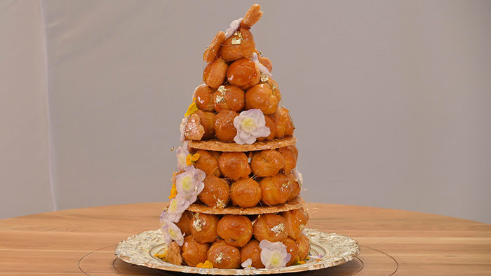 Croquembouche